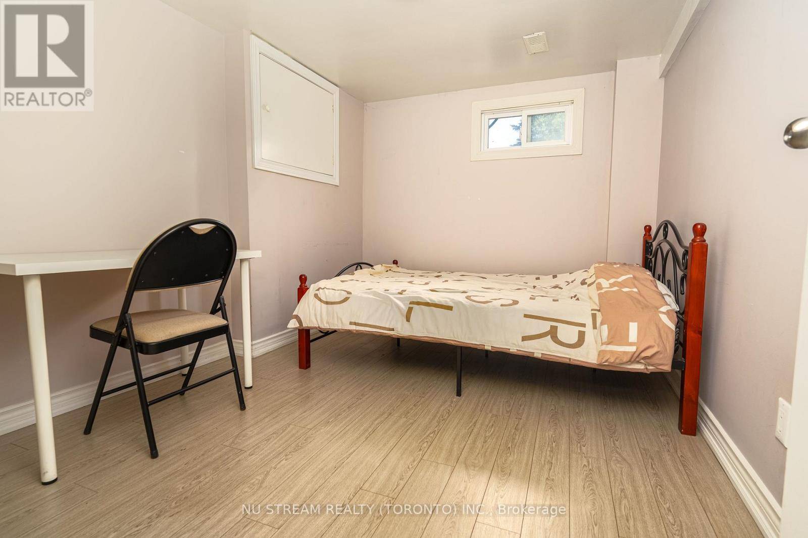 Toronto (pleasant View), ON M2J3Y1,66 CROSSBOW CRESCENT