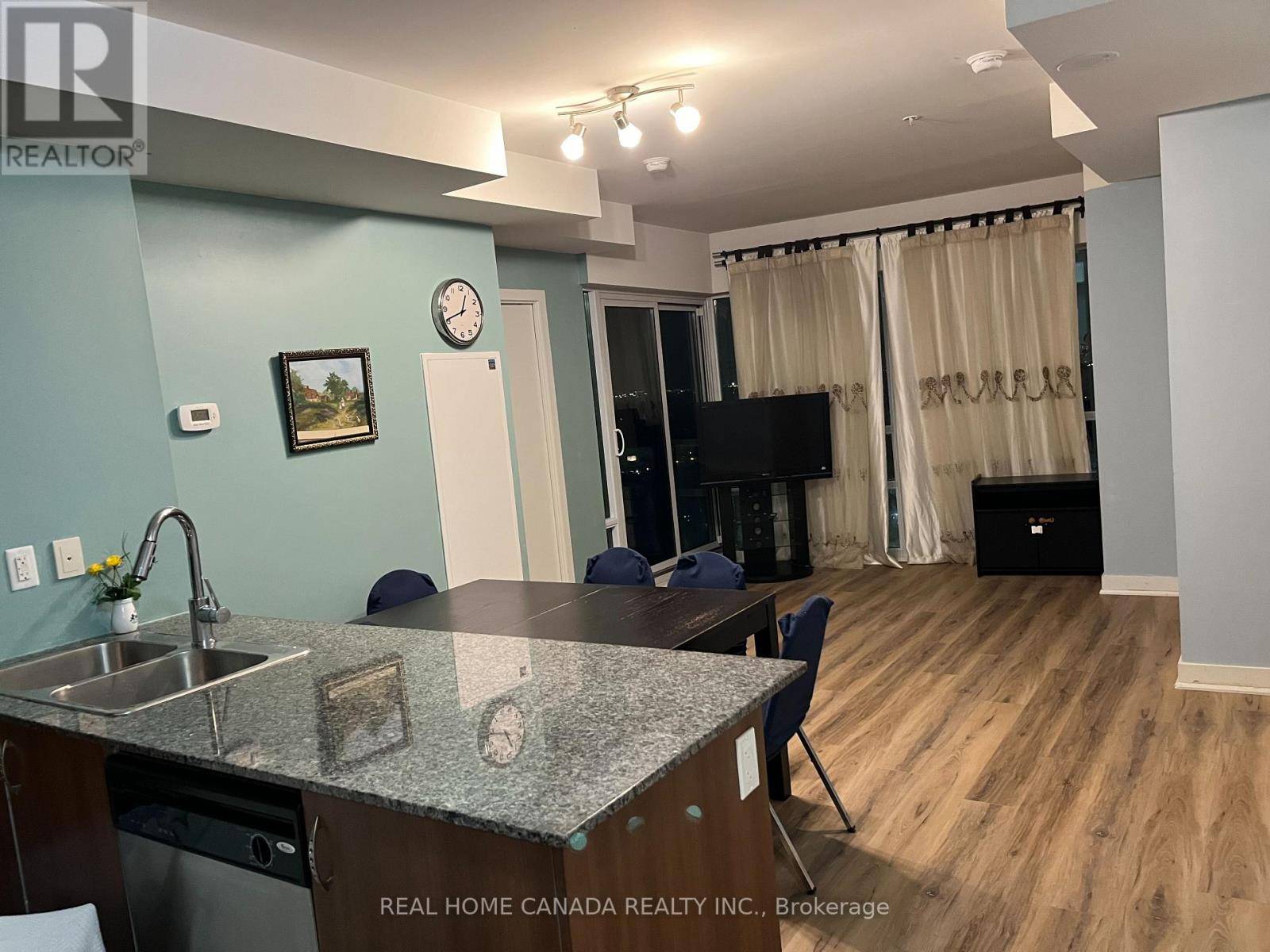 Toronto (newtonbrook West), ON M2M3T3,5740 Yonge ST #2202