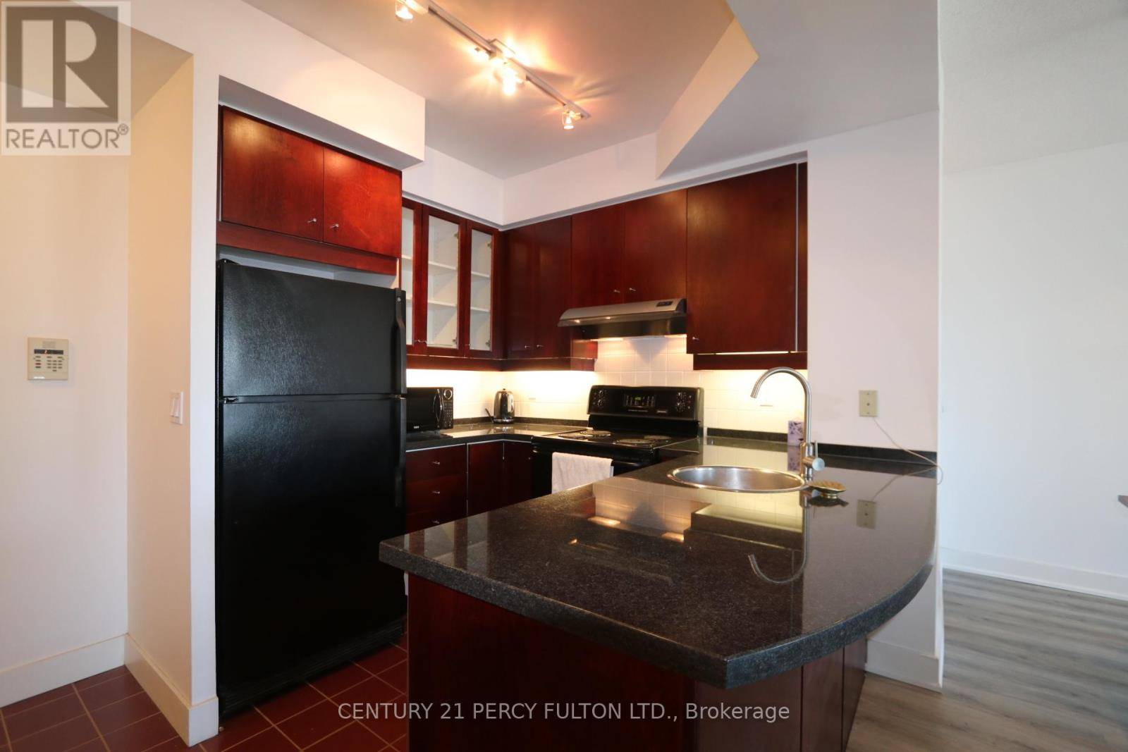 Toronto (moss Park), ON M5A4S4,168 King ST East #1203