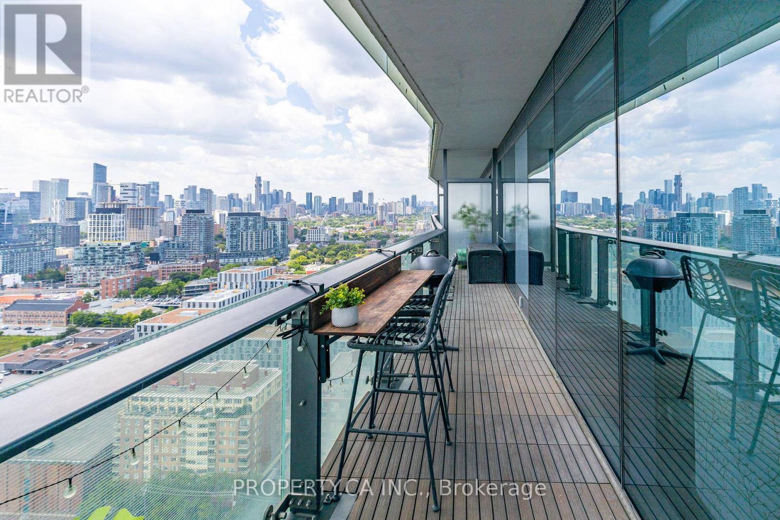 Toronto (waterfront Communities), ON M5A0E2,390 Cherry ST #3008
