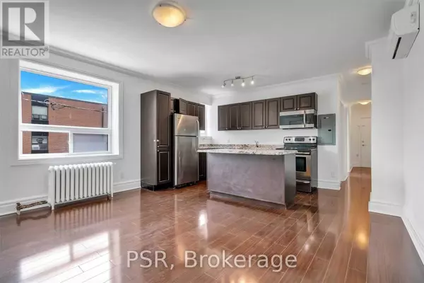 Toronto (lawrence Park North), ON M4P2J5,2 Craighurst AVE #1