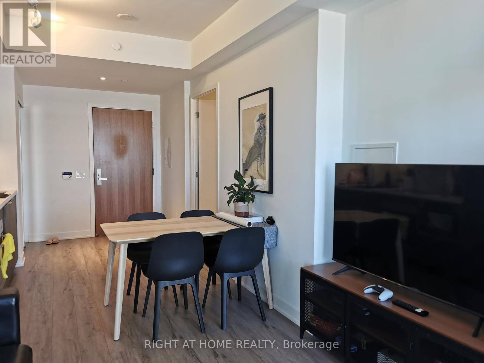 15 Queens Quay East #1307, Toronto (waterfront Communities), ON M5E0A4
