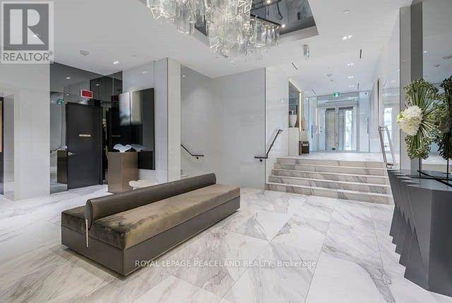Toronto (casa Loma), ON M4V0A3,6 Parkwood AVE #701