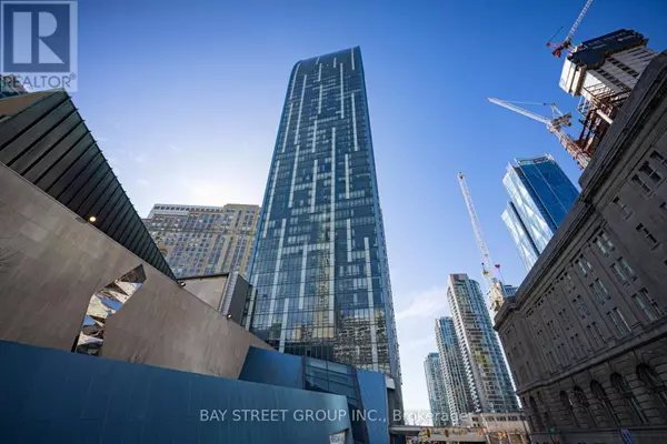 Toronto (waterfront Communities), ON M5E0A6,8 The Esplanade #3105