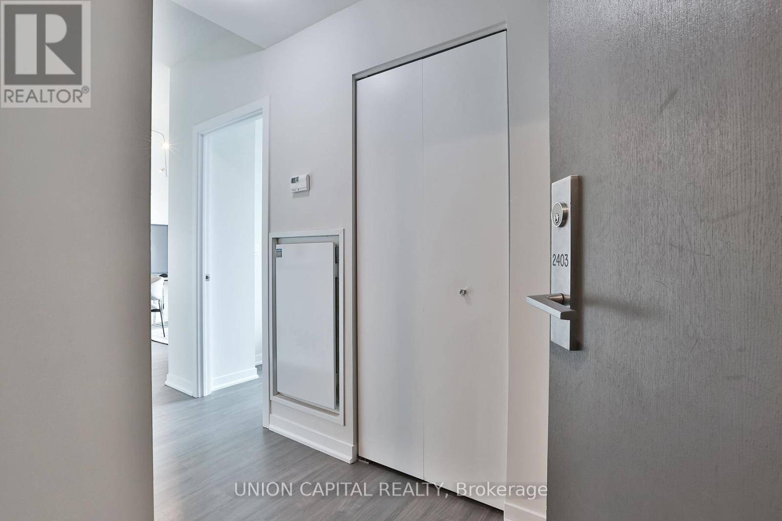 150 East Liberty ST #2403, Toronto (niagara), ON M6K3R5