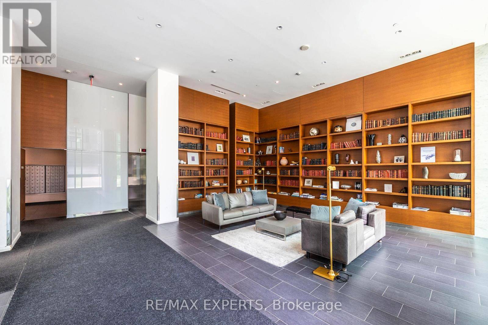 Toronto (waterfront Communities), ON M5V0E3,170 Fort York BLVD #1412