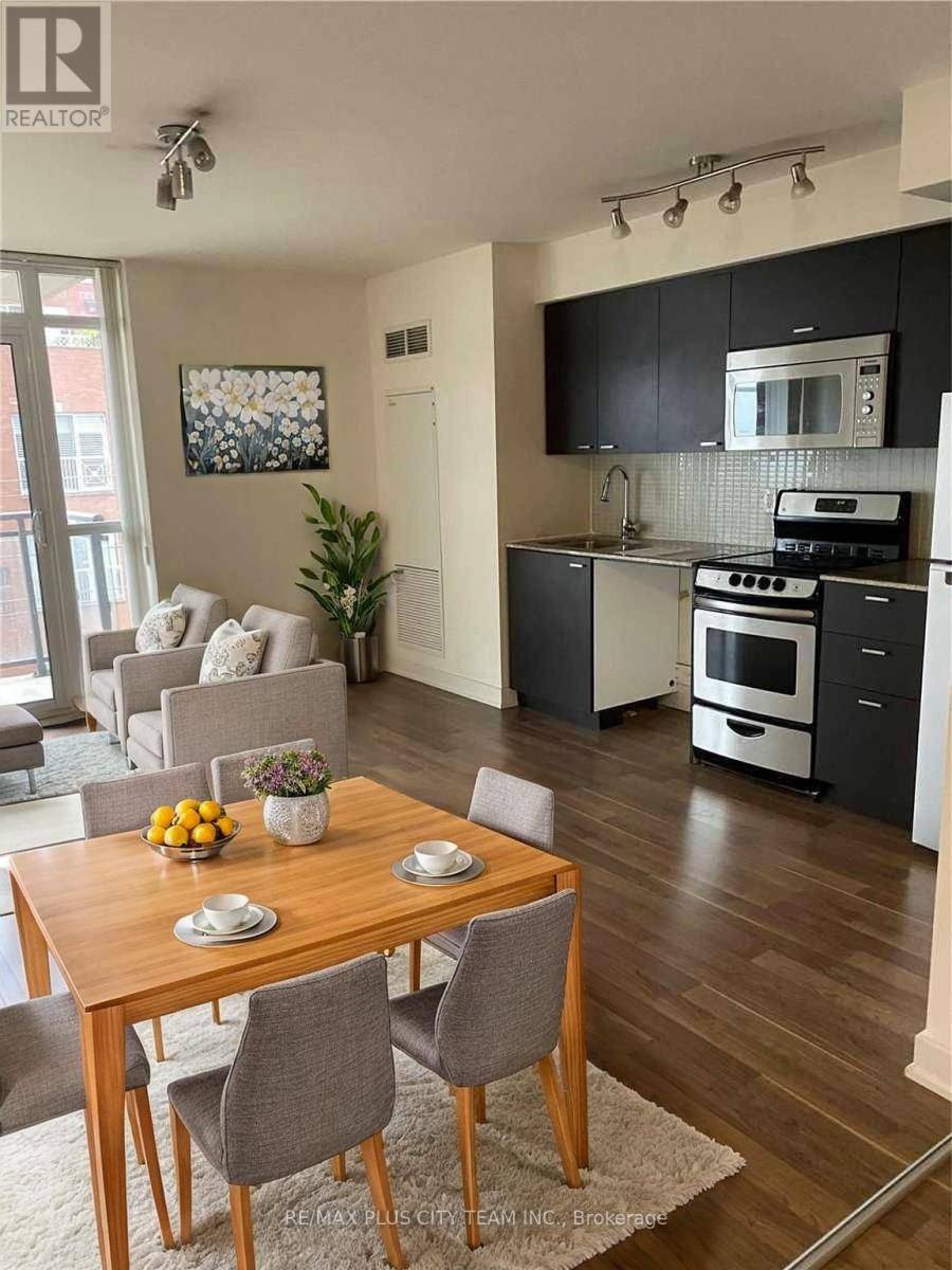 Toronto (niagara), ON M5V0A9,78 Tecumseth ST #411