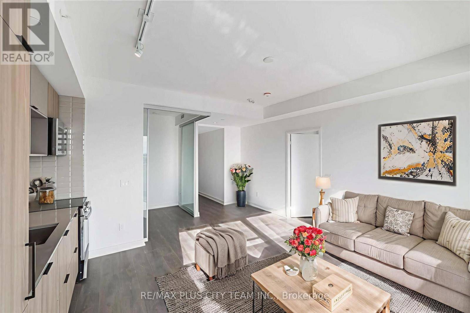 Toronto (waterfront Communities), ON M5A0S8,60 Tannery RD #405