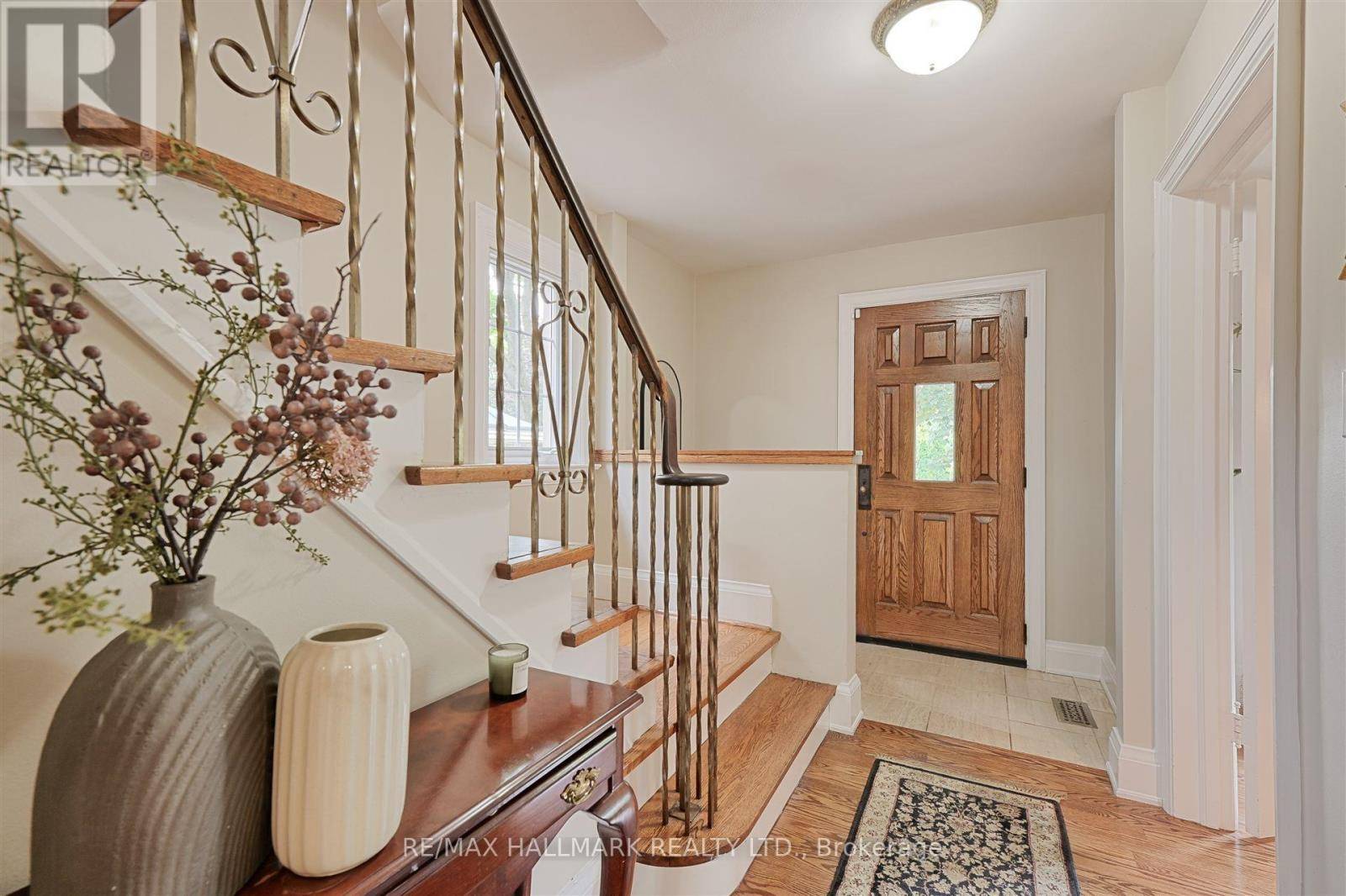 Toronto (leaside), ON M4G2S9,4 RYKERT CRESCENT