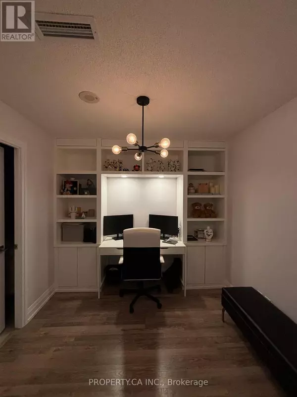 Toronto (clanton Park), ON M3H0C5,555 Wilson AVE #609E