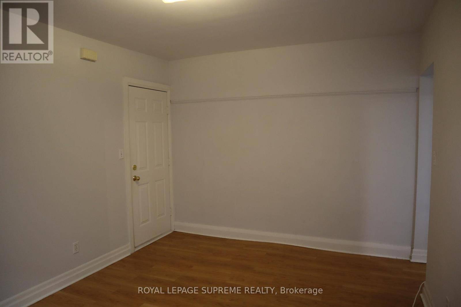 Toronto (lawrence Park South), ON M5N1B4,526 Eglinton AVE West #2