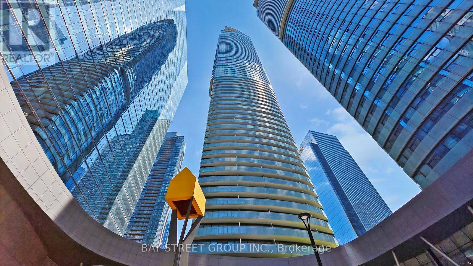 14 York ST #5903, Toronto (waterfront Communities), ON M5J0B1