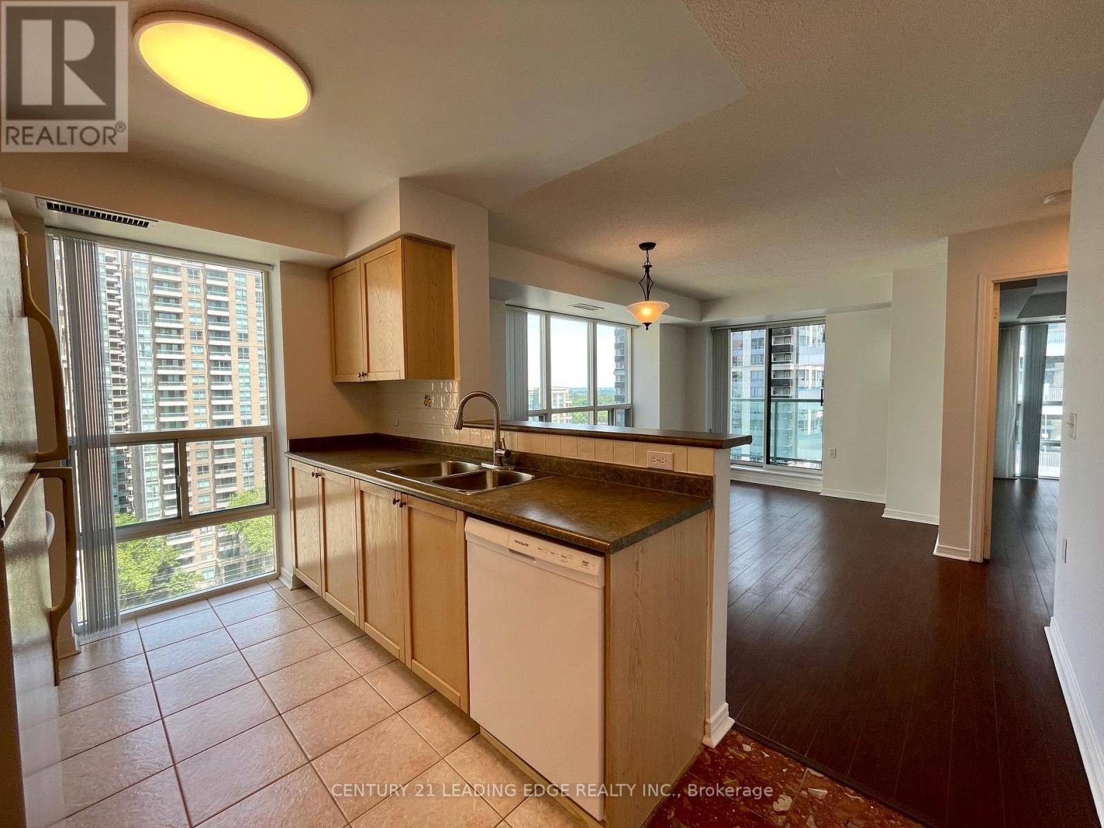 Toronto (willowdale East), ON M2N7E6,28 Olive AVE #1611
