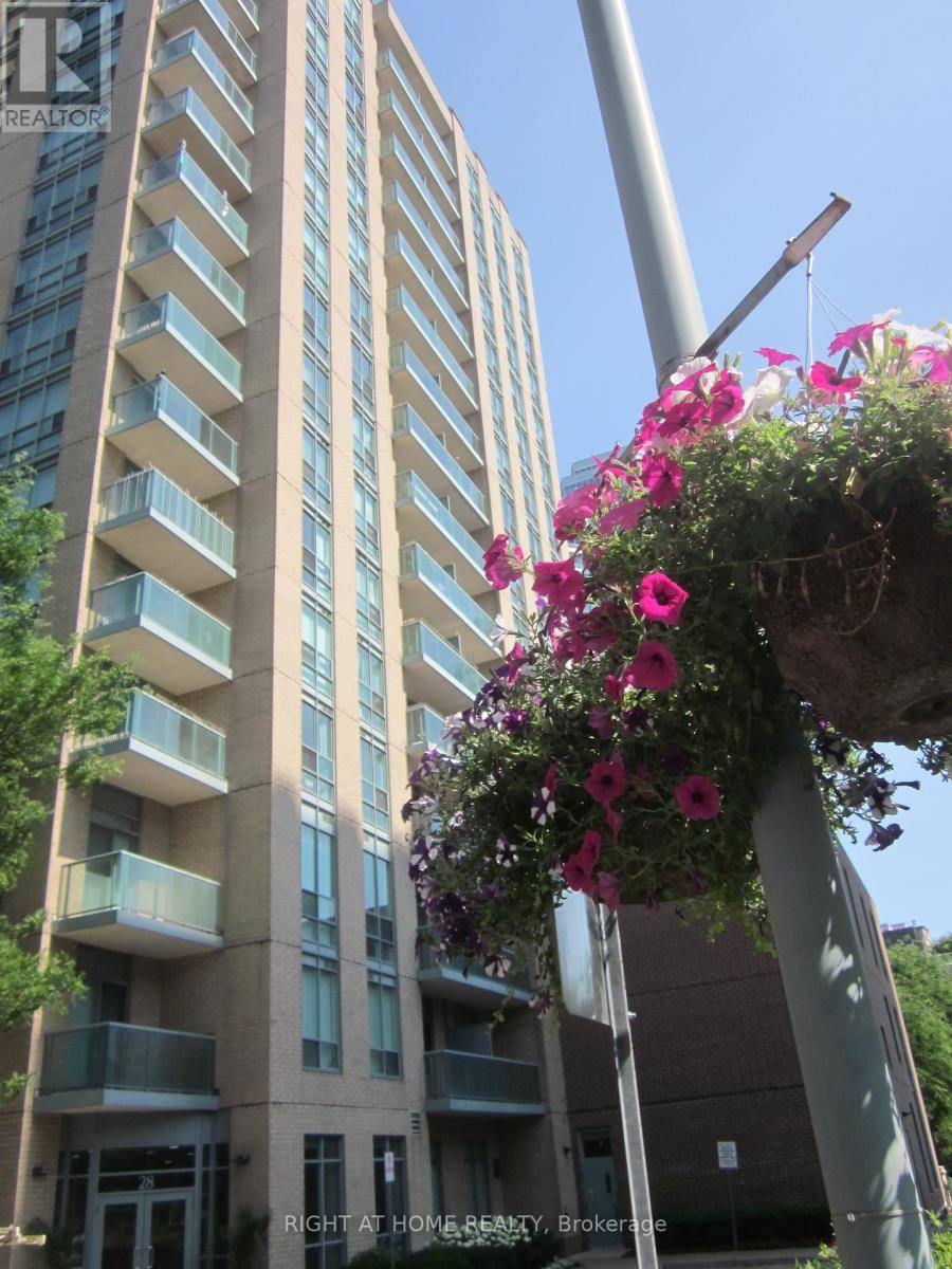 Toronto (willowdale East), ON M2N7E6,28 Olive AVE #LPH05