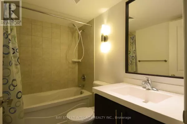 Toronto (willowdale East), ON M2N0C1,500 Doris AVE #1422