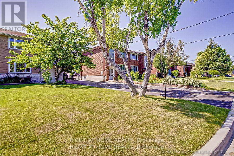 28 WYNDCLIFF CRESCENT, Toronto (victoria Village), ON M4A2K2