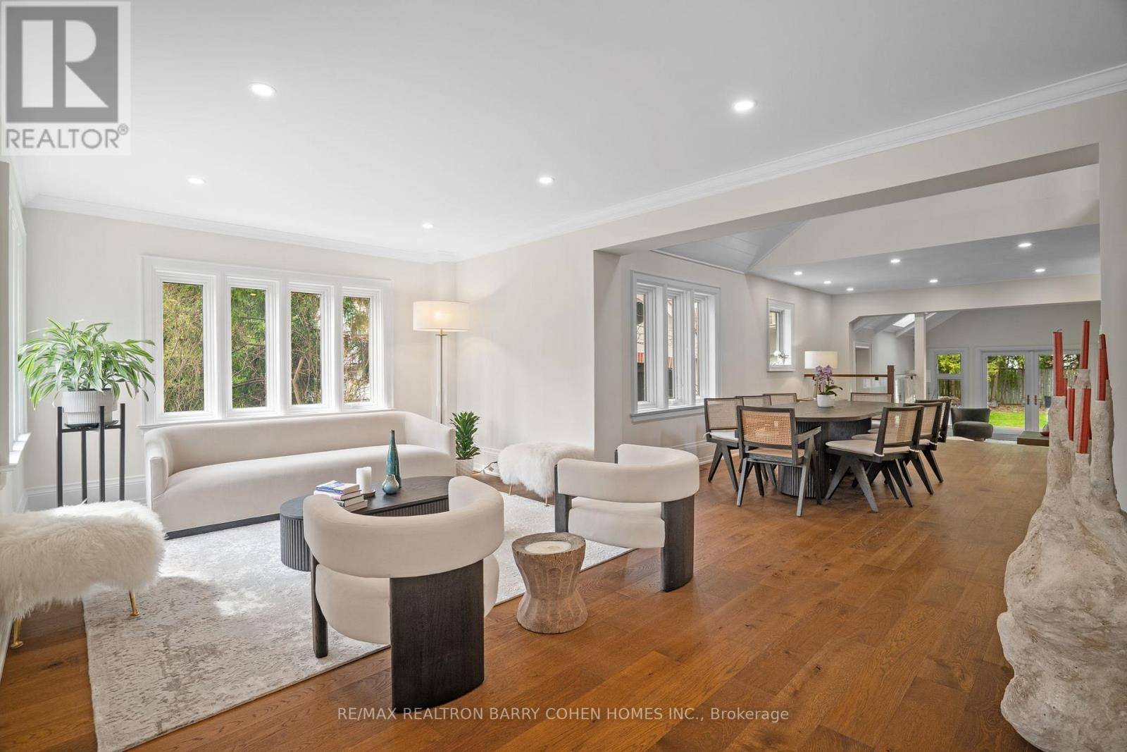 Toronto (bridle Path-sunnybrook-york Mills), ON M6N4T1,32 BEECHWOOD AVENUE