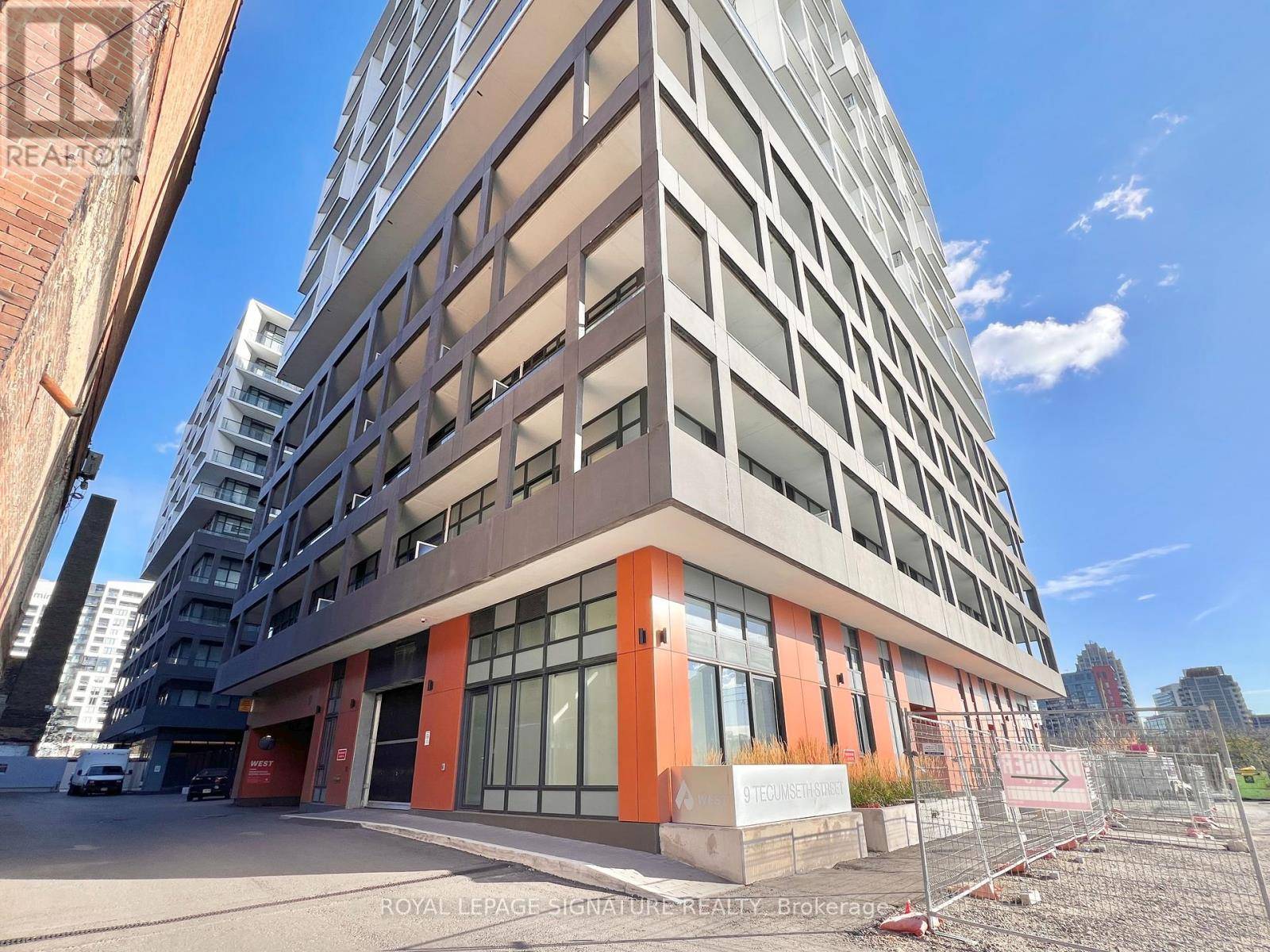 9 Tecumseth ST #701, Toronto (niagara), ON M5V0S5