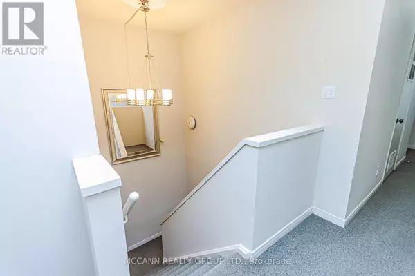 Toronto (lawrence Park North), ON M4N2L9,3317 Yonge ST #4