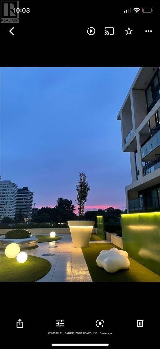 Toronto (mount Pleasant West), ON M4S1T5,8 Hillsdale AVE East #1531