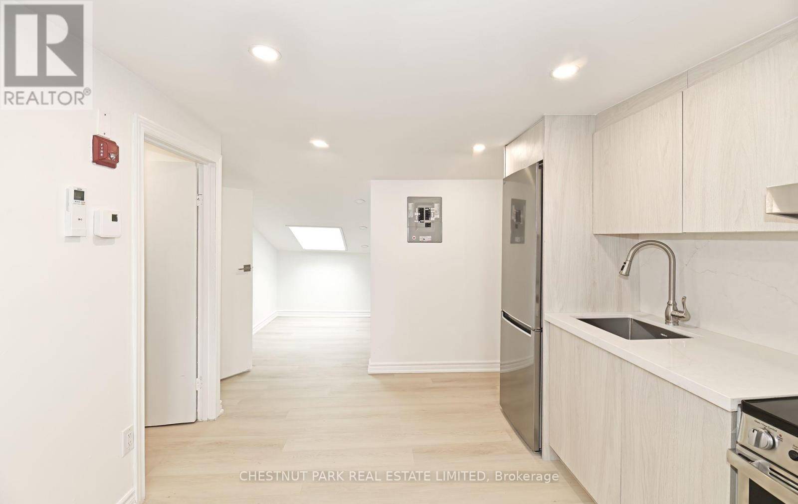 171 King ST East #6, Toronto (waterfront Communities), ON M5A1J4