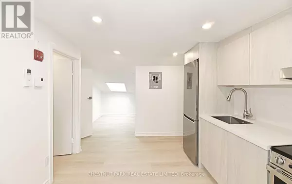 171 King ST East #6, Toronto (waterfront Communities), ON M5A1J4