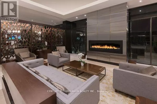 Toronto (banbury-don Mills), ON M3B3H2,900 York Mills RD #2