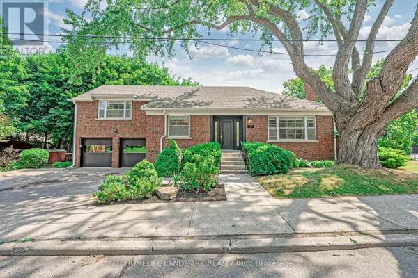 Toronto (st. Andrew-windfields), ON M2L1L1,212 YORK MILLS ROAD