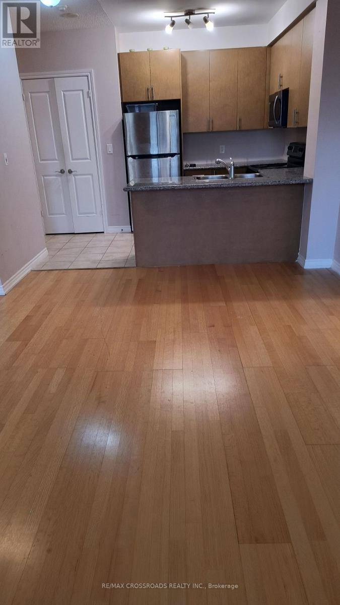 Toronto (banbury-don Mills), ON M3C0J5,135 Wynford DR #508