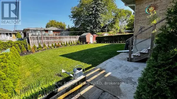 Toronto (victoria Village), ON M4A1R8,12 KENEWEN COURT