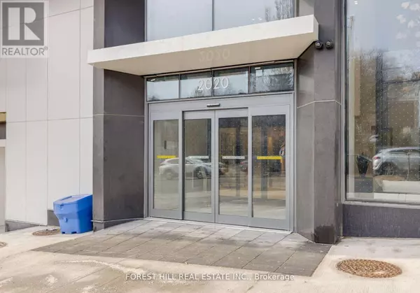 Toronto (humewood-cedarvale), ON M5P0A6,2020 Bathurst ST #PH17