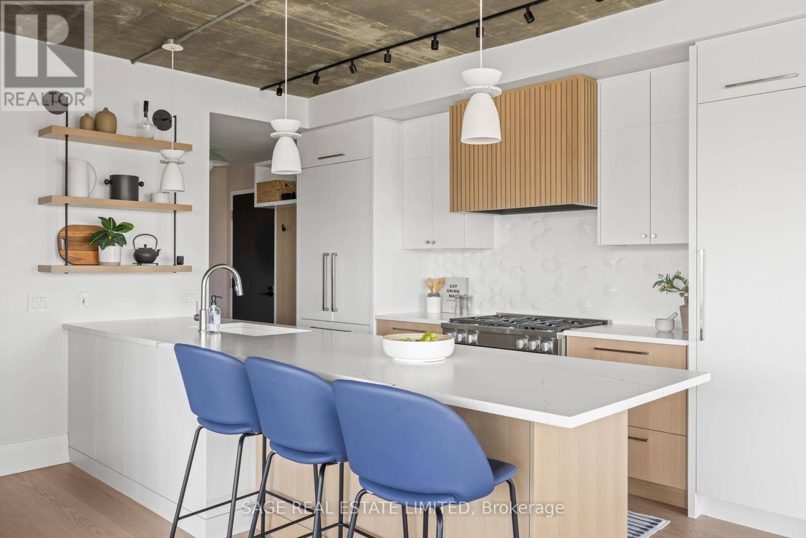 Toronto (niagara), ON M6K0A1,1 Shaw ST #912