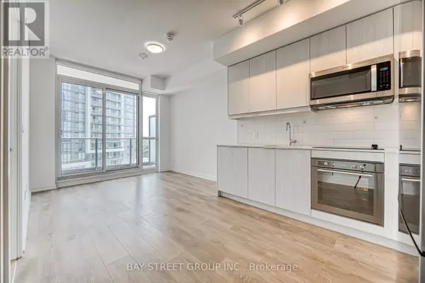 Toronto (henry Farm), ON M2J1M1,36 Forest Manor RD #521