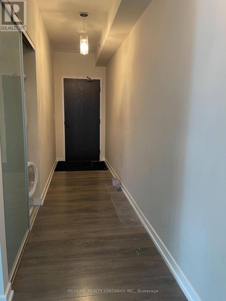 Toronto (kensington-chinatown), ON M5G1S9,426 University AVE #1703