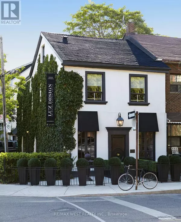 BASEMENT APARTMENT - 44 TECUMSETH STREET, Toronto (niagara), ON M5V2R8