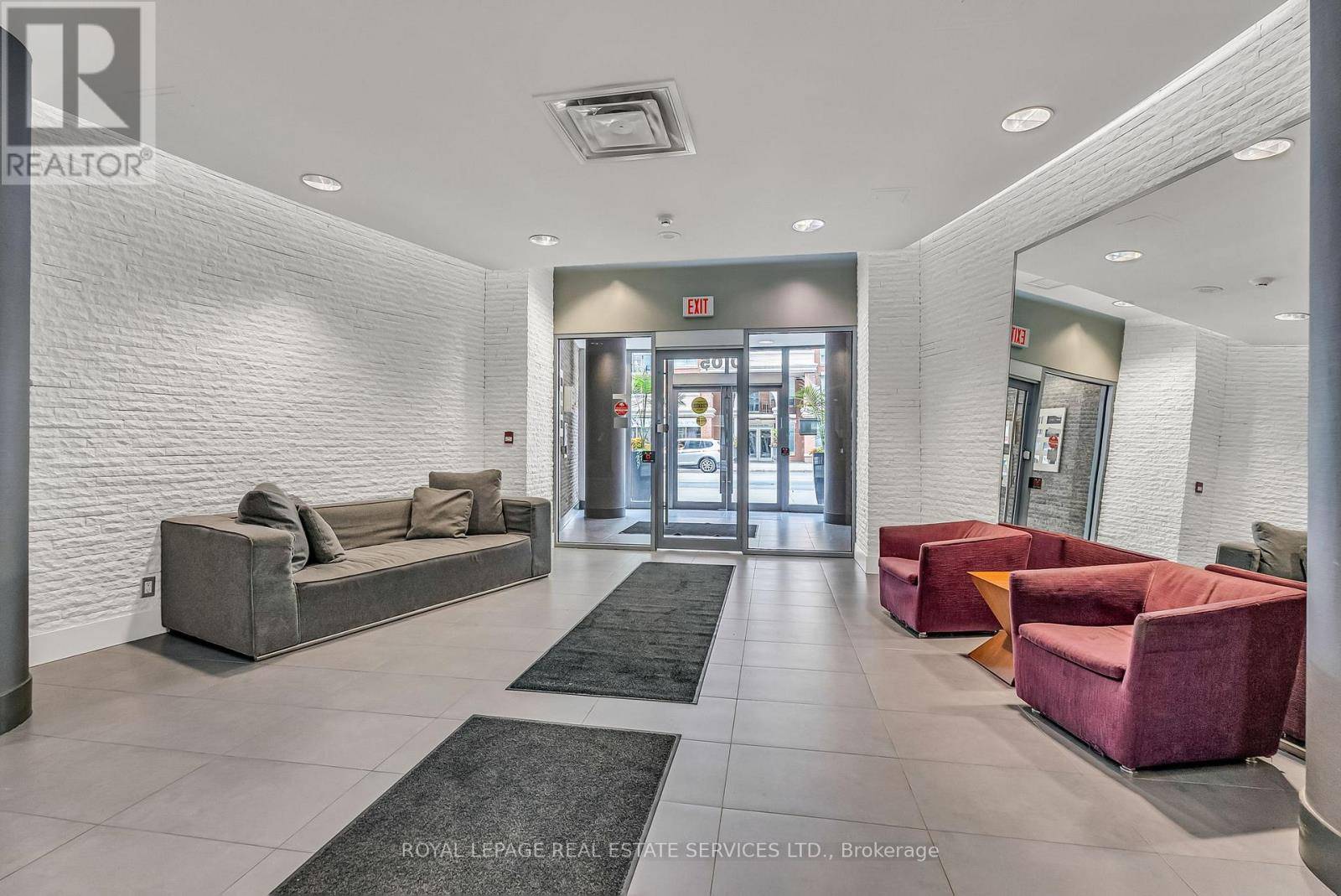 Toronto (niagara), ON M6K3M8,1005 West King ST West #707