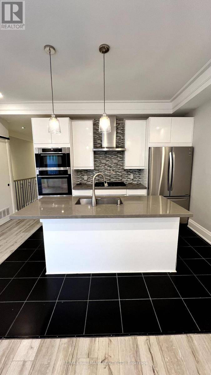 Toronto (kensington-chinatown), ON M5T2N9,118 Bellevue AVE #Upper