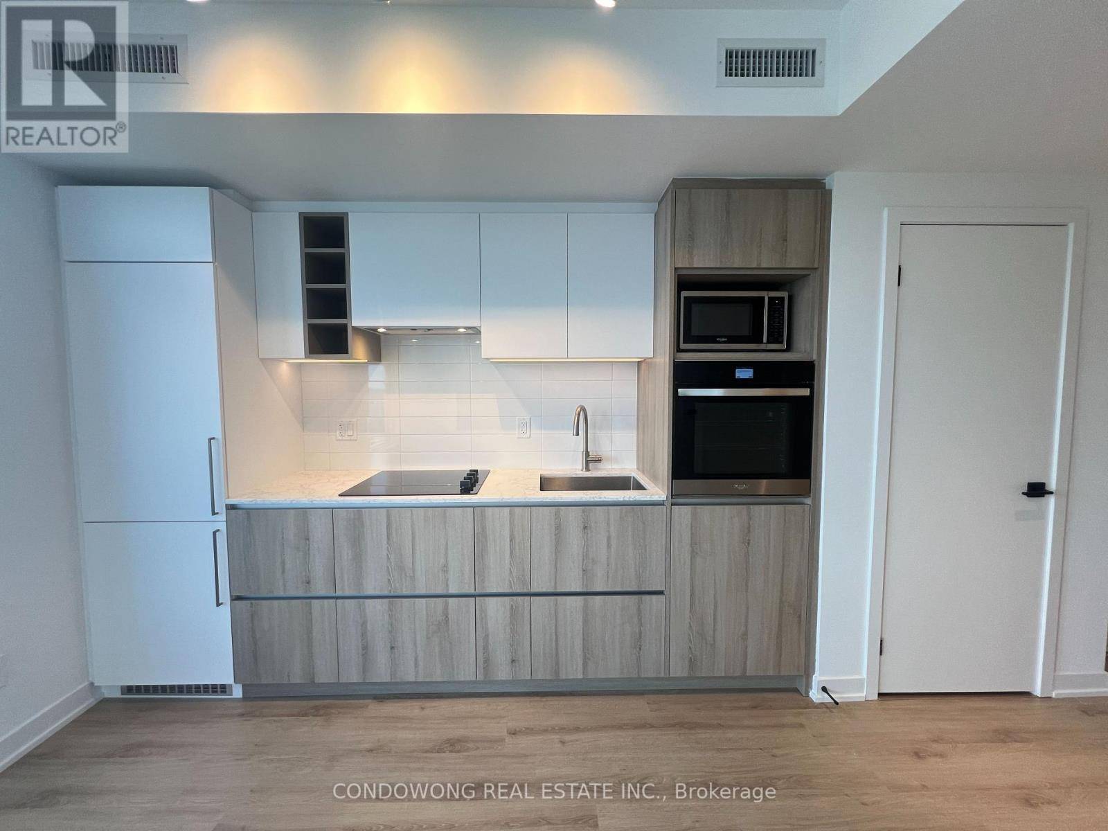 Toronto (moss Park), ON M5B0C8,319 Jarvis ST #4112