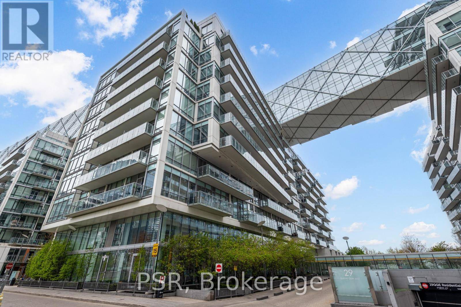 Toronto (waterfront Communities), ON M5E0A4,29 Queens Quay East #627