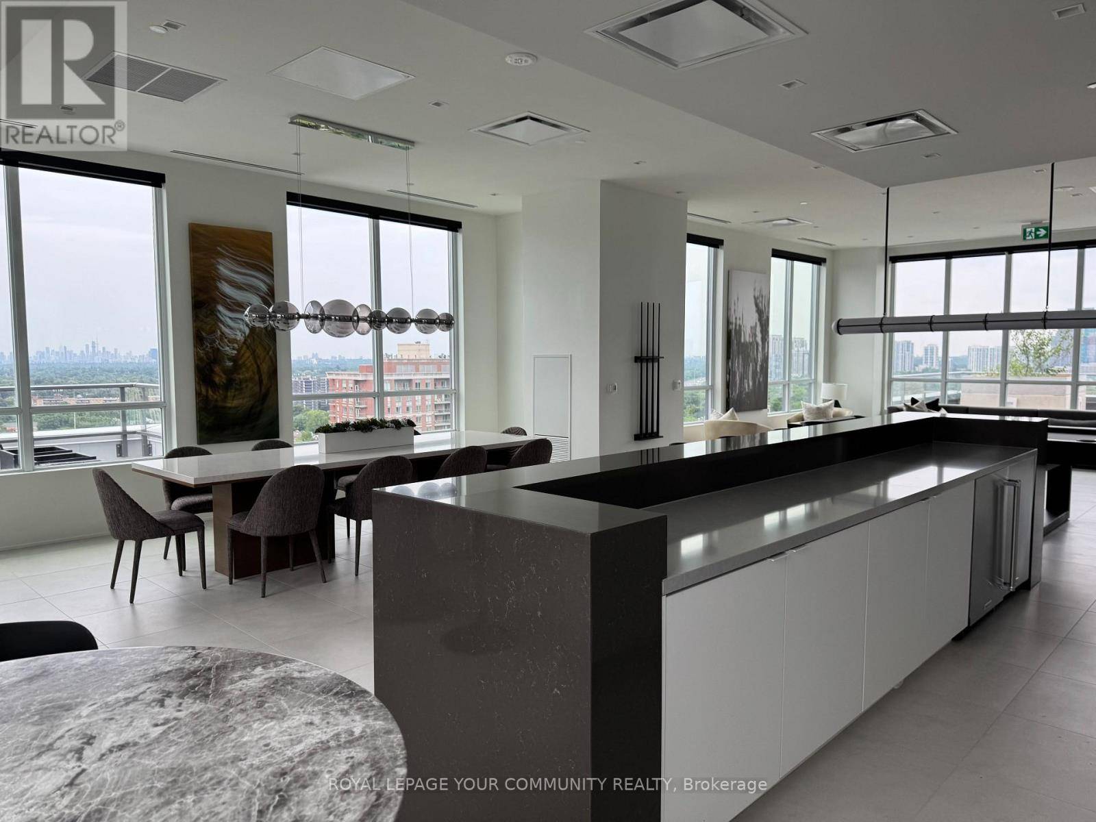 Toronto (willowdale East), ON M2N5Z9,2 Teagarden CT #810