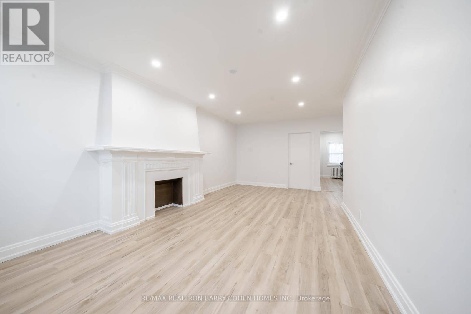 Toronto (lawrence Park South), ON M4R1R8,109 Chatsworth DR #Main
