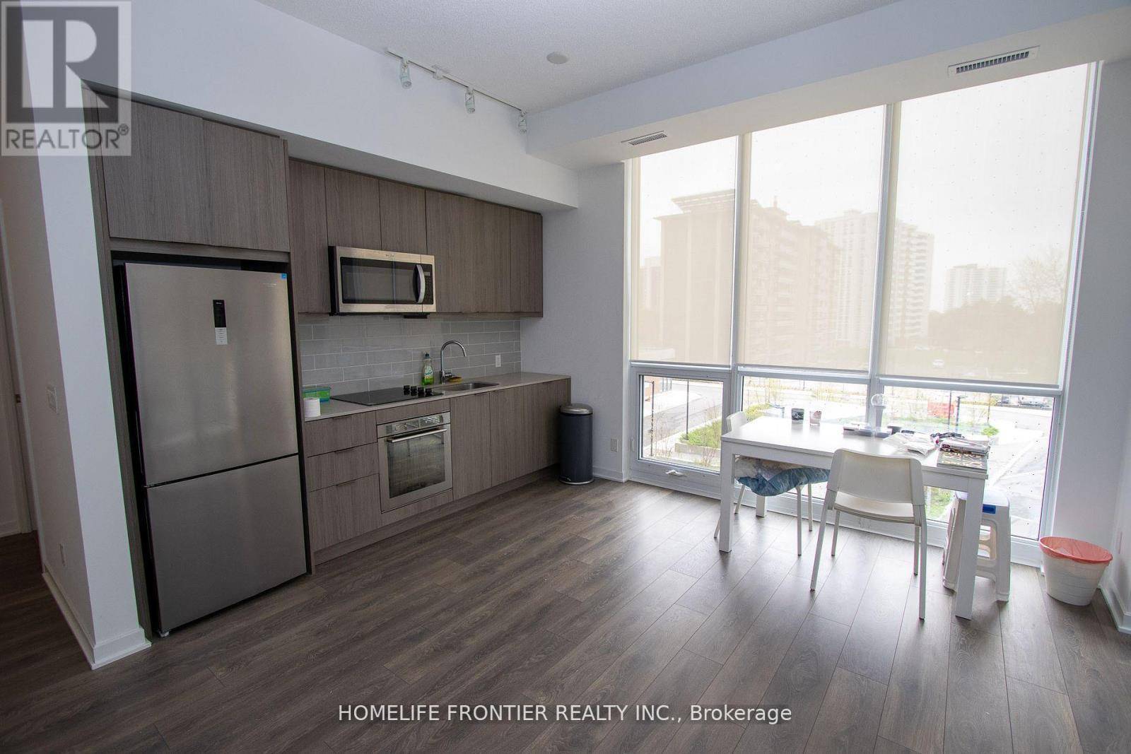 38 Forest Manor RD #315, Toronto (henry Farm), ON M2J1M1