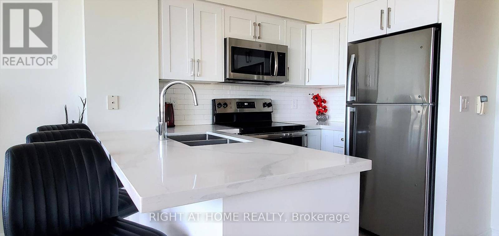 Toronto (waterfront Communities), ON M5V1B1,219 Fort York BLVD #2502
