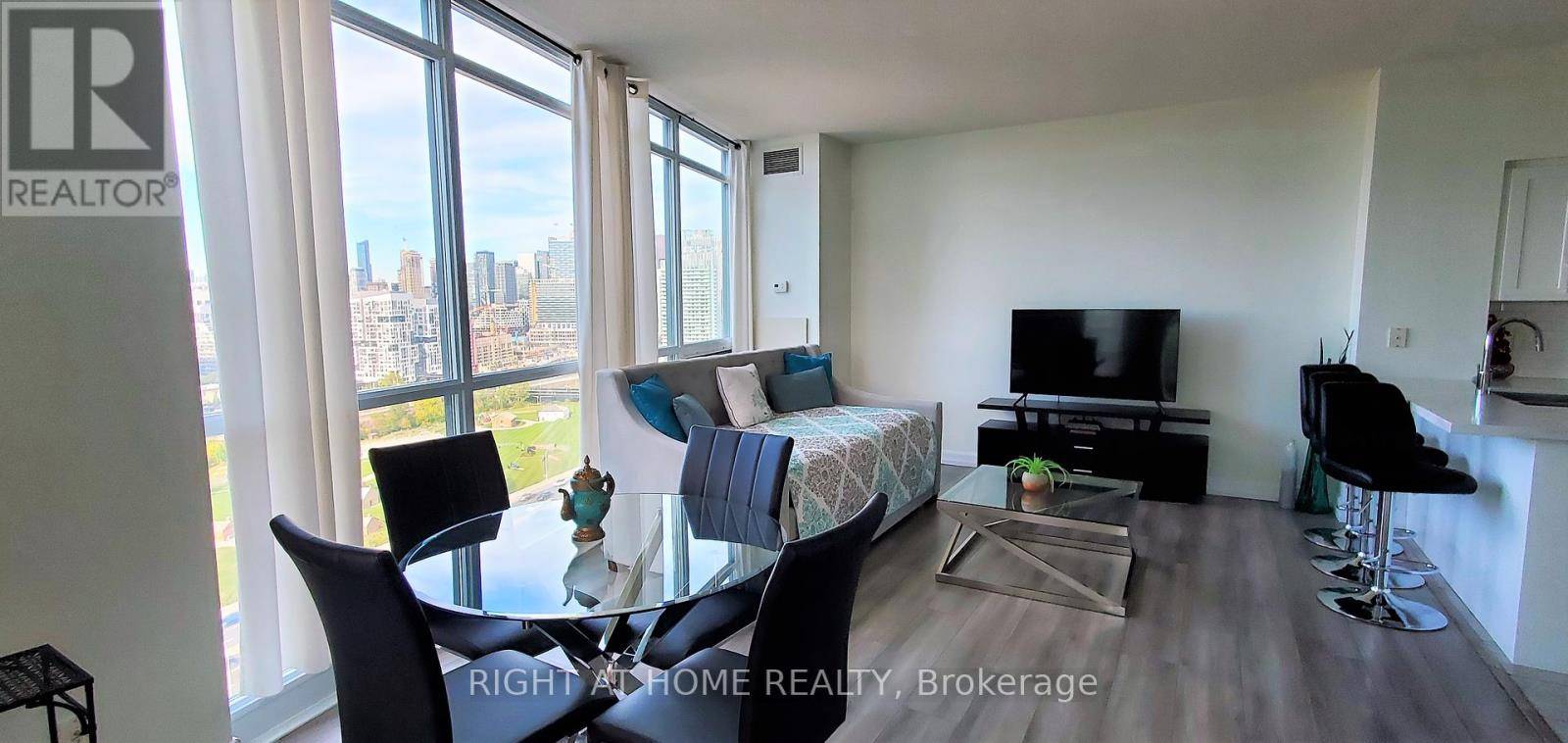Toronto (waterfront Communities), ON M5V1B1,219 Fort York BLVD #2502