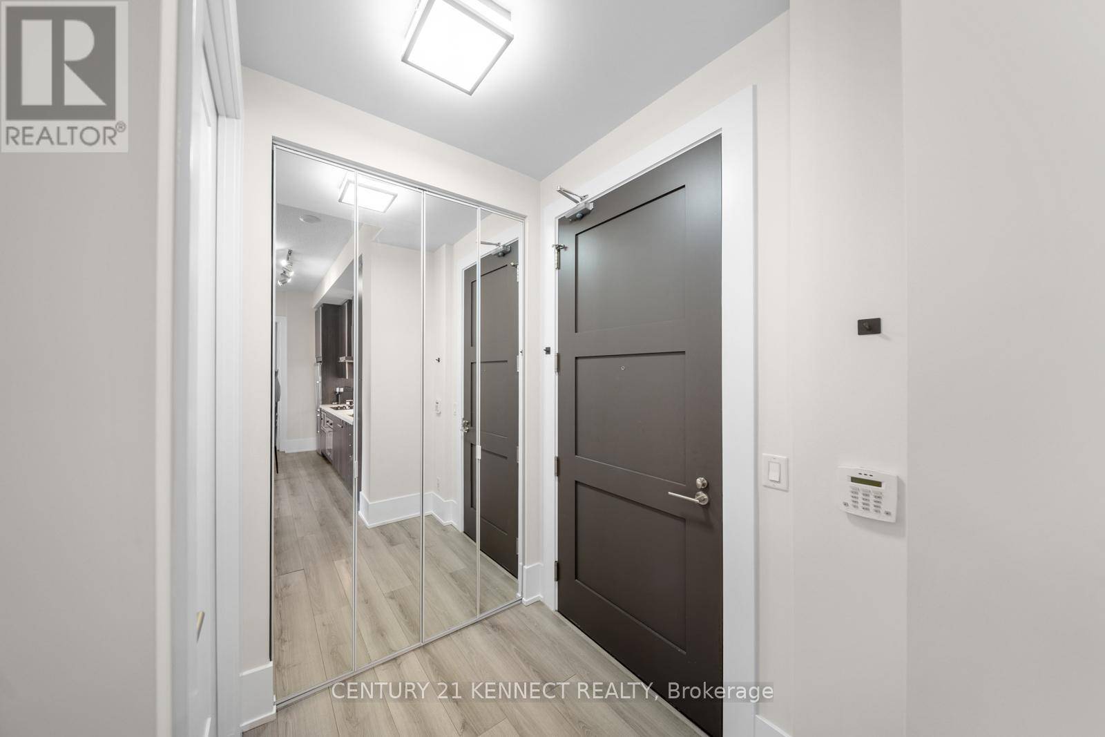 Toronto (waterfront Communities), ON M5V0G5,20 John ST #617