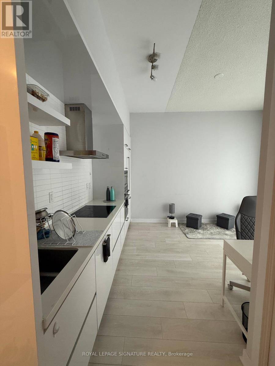 2221 Yonge ST #3007, Toronto (mount Pleasant West), ON M4S2B4