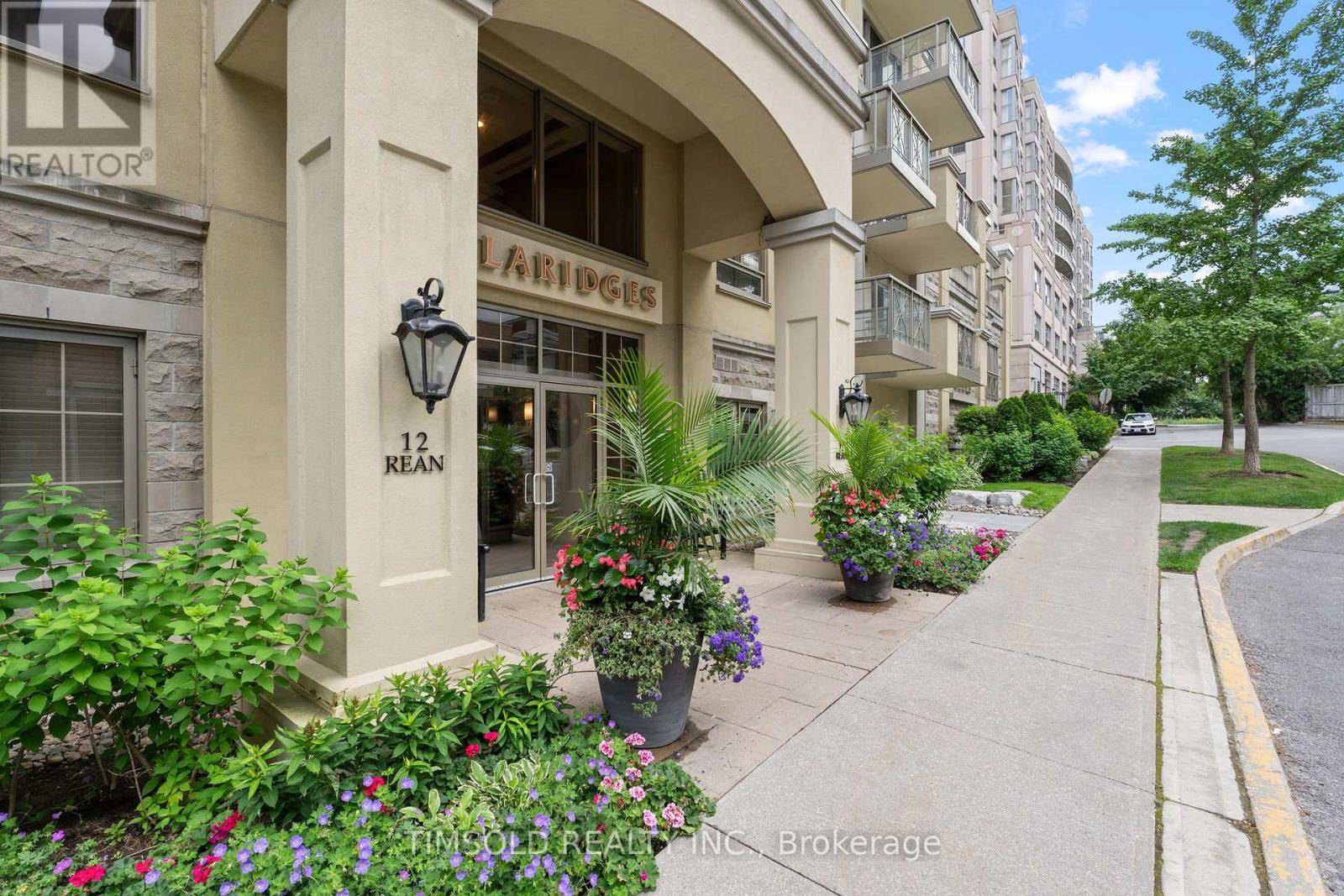 Toronto (bayview Village), ON M2K3C6,12 Rean DR #811