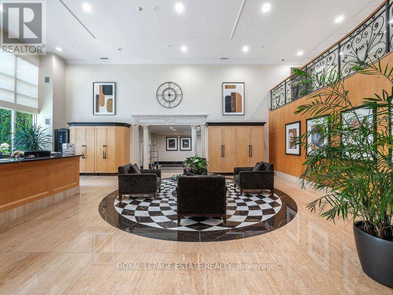Toronto (yonge-st. Clair), ON M4V3C6,10 Delisle AVE #212