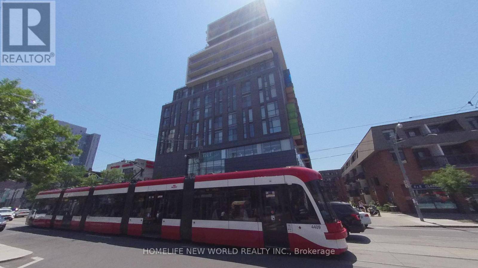 Toronto (kensington-chinatown), ON M5T0C2,297 College ST #PH12
