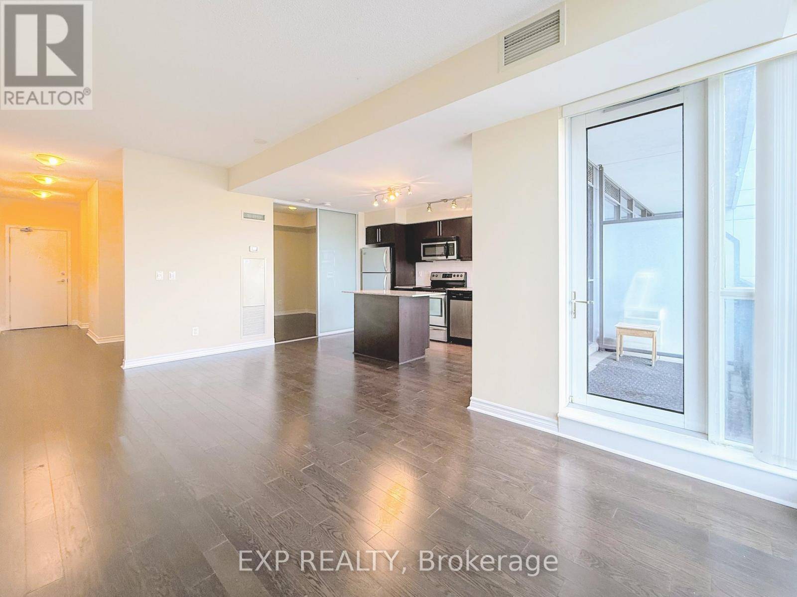 Toronto (bayview Village), ON M2K0A3,2885 Bayview AVE #638
